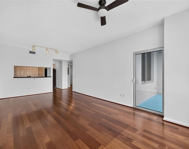 322 E Central Boulevard - Photo Thumbnail 21