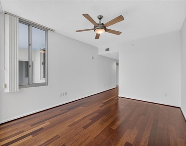 322 E Central Boulevard - Photo Thumbnail 7