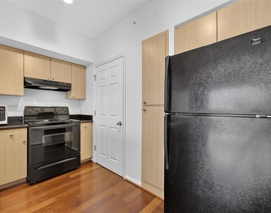 322 E Central Boulevard - Photo Thumbnail 19