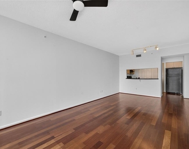 322 E Central Boulevard - Photo Thumbnail 20