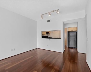 322 E Central Boulevard - Photo Thumbnail 12