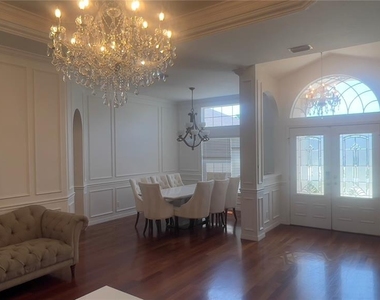 8890 Sw 57th Court Road - Photo Thumbnail 7