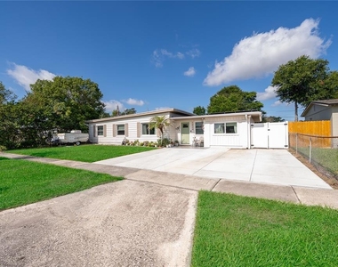 1624 Hollis Drive - Photo Thumbnail 2