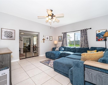 1624 Hollis Drive - Photo Thumbnail 11