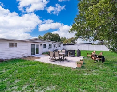 1624 Hollis Drive - Photo Thumbnail 23
