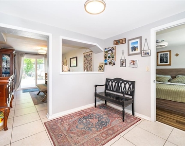 1624 Hollis Drive - Photo Thumbnail 3