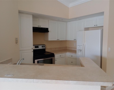 5737 Gatlin Avenue - Photo Thumbnail 6