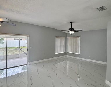514 Short Pine Circle - Photo Thumbnail 3