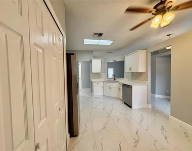 514 Short Pine Circle - Photo Thumbnail 8