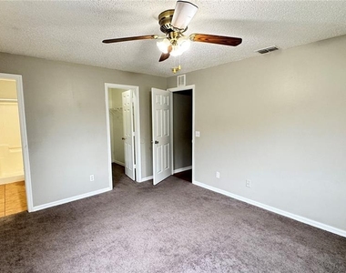 815 Eastern Avenue - Photo Thumbnail 13