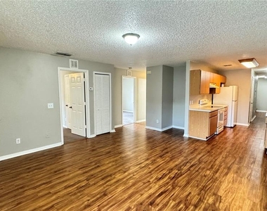 815 Eastern Avenue - Photo Thumbnail 3