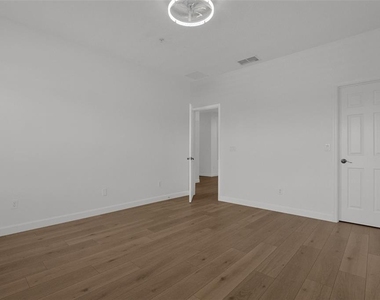 1161 Charming Street - Photo Thumbnail 28