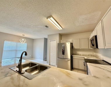 677 Elbridge Drive - Photo Thumbnail 7