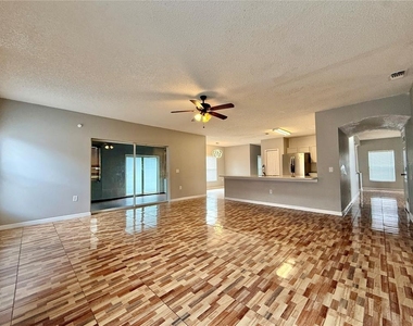 677 Elbridge Drive - Photo Thumbnail 6