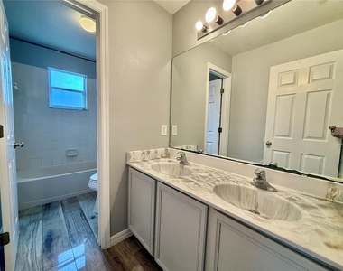 677 Elbridge Drive - Photo Thumbnail 19