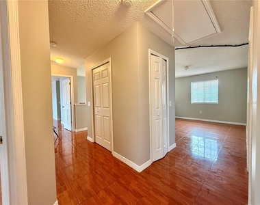 677 Elbridge Drive - Photo Thumbnail 12