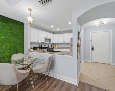 1310 Seven Eagles Court - Photo Thumbnail 8
