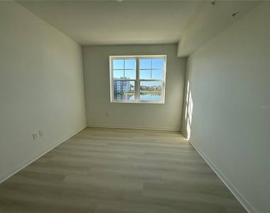 5587 Millenia Park Boulevard - Photo Thumbnail 7