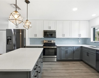 10840 Wilderness Court - Photo Thumbnail 9