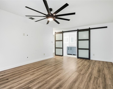 10840 Wilderness Court - Photo Thumbnail 14