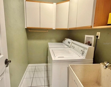 107 Canterbury Drive - Photo Thumbnail 20