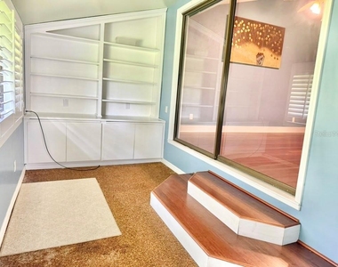 107 Canterbury Drive - Photo Thumbnail 16