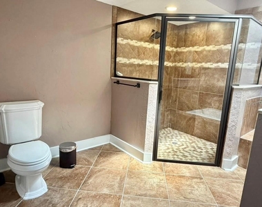 107 Canterbury Drive - Photo Thumbnail 14