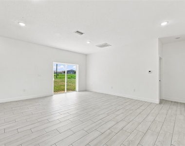 632 Hudson Valley Drive - Photo Thumbnail 11