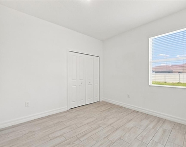 632 Hudson Valley Drive - Photo Thumbnail 15