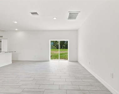 632 Hudson Valley Drive - Photo Thumbnail 10