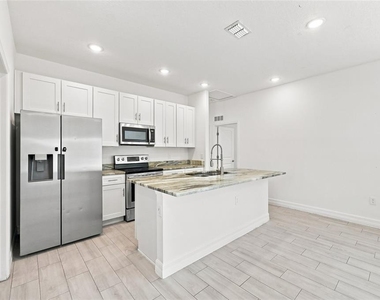 632 Hudson Valley Drive - Photo Thumbnail 4
