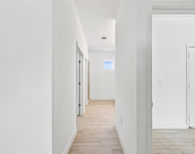 632 Hudson Valley Drive - Photo Thumbnail 25