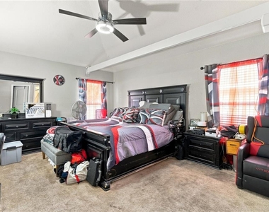 796 Meadow Pointe Drive - Photo Thumbnail 10