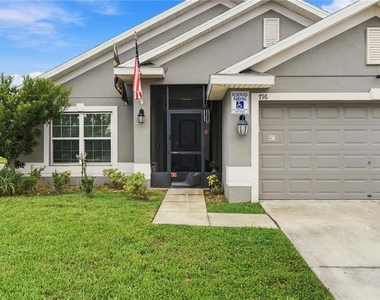 796 Meadow Pointe Drive - Photo Thumbnail 2