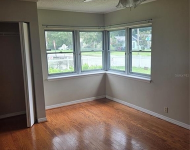 48 E King Street - Photo Thumbnail 17