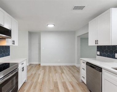 5424 14th Avenue N - Photo Thumbnail 5
