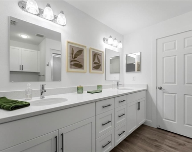 2011 Villa Sites Drive - Photo Thumbnail 60