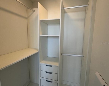 5563 Millenia Park Blvd - Photo Thumbnail 5