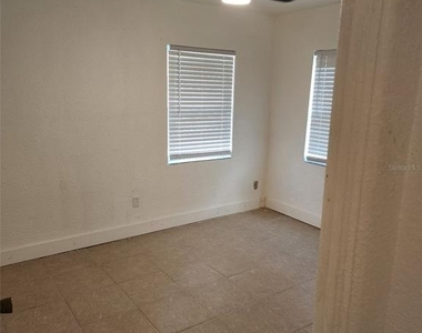 1519 S Parramore Avenue - Photo Thumbnail 5