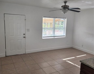 1519 S Parramore Avenue - Photo Thumbnail 6