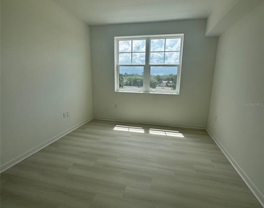 5563 Millenia Park Blvd - Photo Thumbnail 14