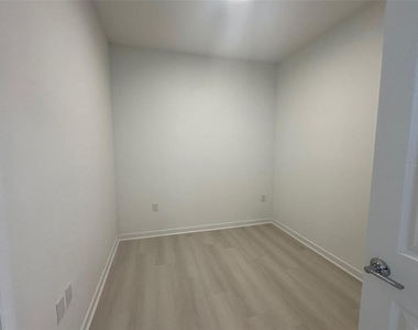 5563 Millenia Park Blvd - Photo Thumbnail 18