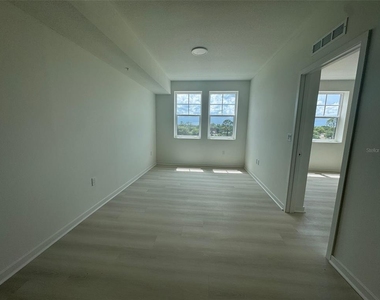 5563 Millenia Park Blvd - Photo Thumbnail 15
