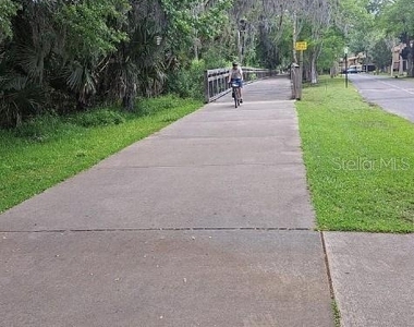 160 Live Oak Woods Court - Photo Thumbnail 24