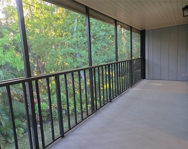 160 Live Oak Woods Court - Photo Thumbnail 10