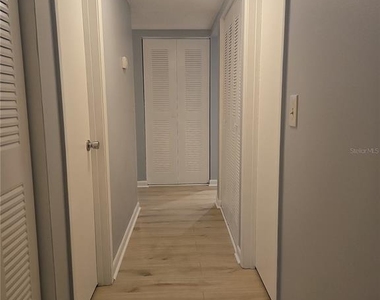 160 Live Oak Woods Court - Photo Thumbnail 17