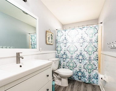 117 Ocean Grove Drive - Photo Thumbnail 14