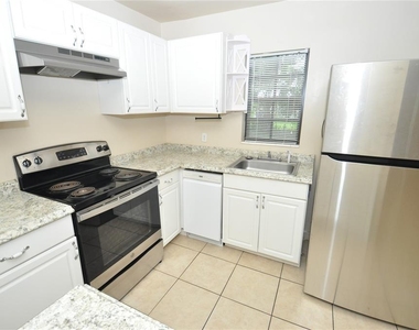 1625 Pineberry Street - Photo Thumbnail 7