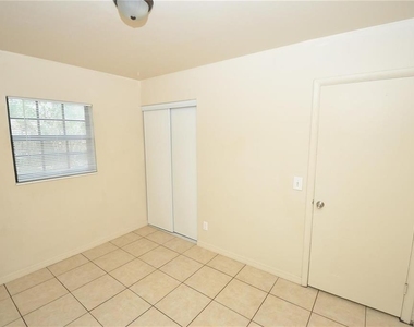 1625 Pineberry Street - Photo Thumbnail 13