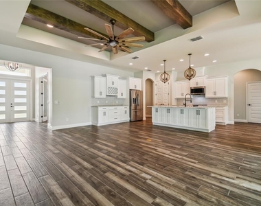 5054 Siesta Place - Photo Thumbnail 3